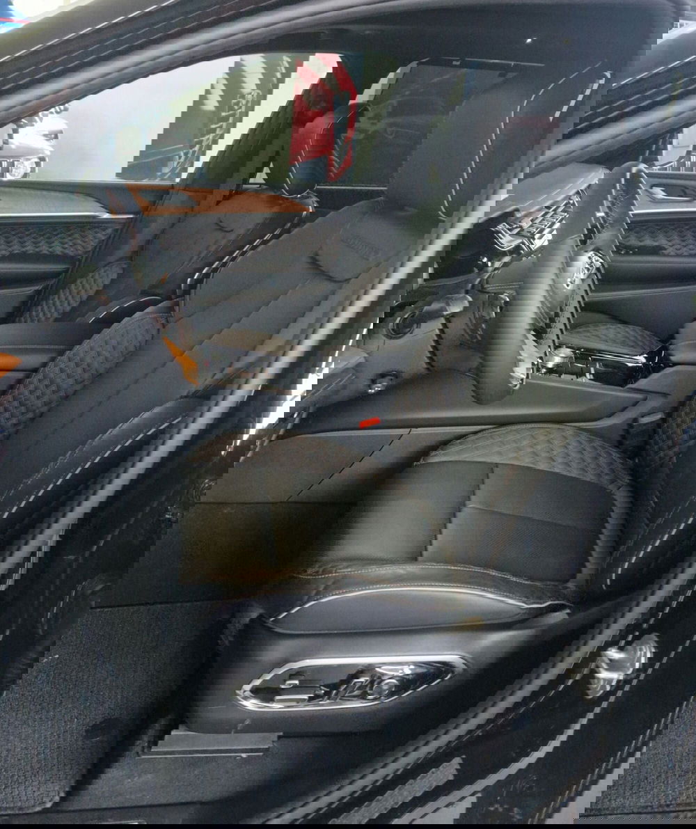 Jeep Grand Cherokee nuova a Terni (7)