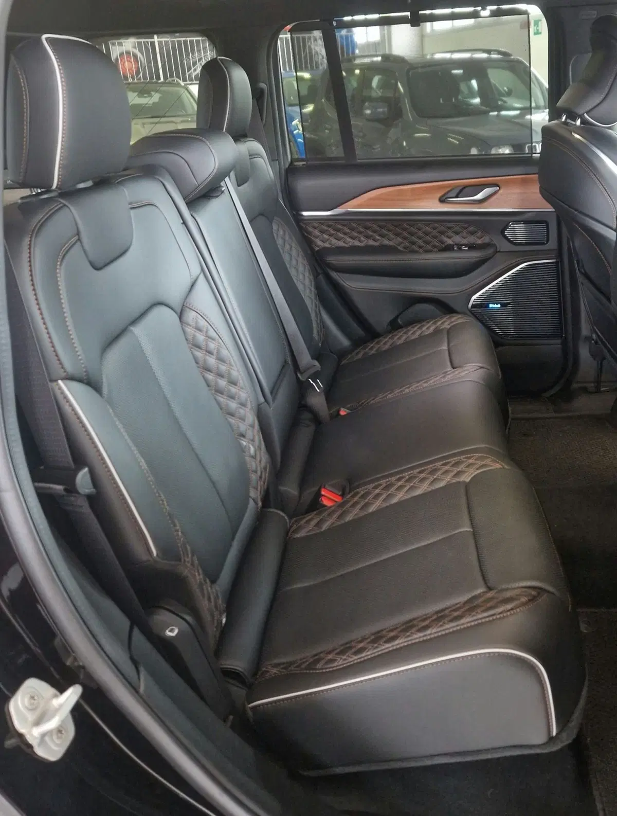 Jeep Grand Cherokee nuova a Terni (9)