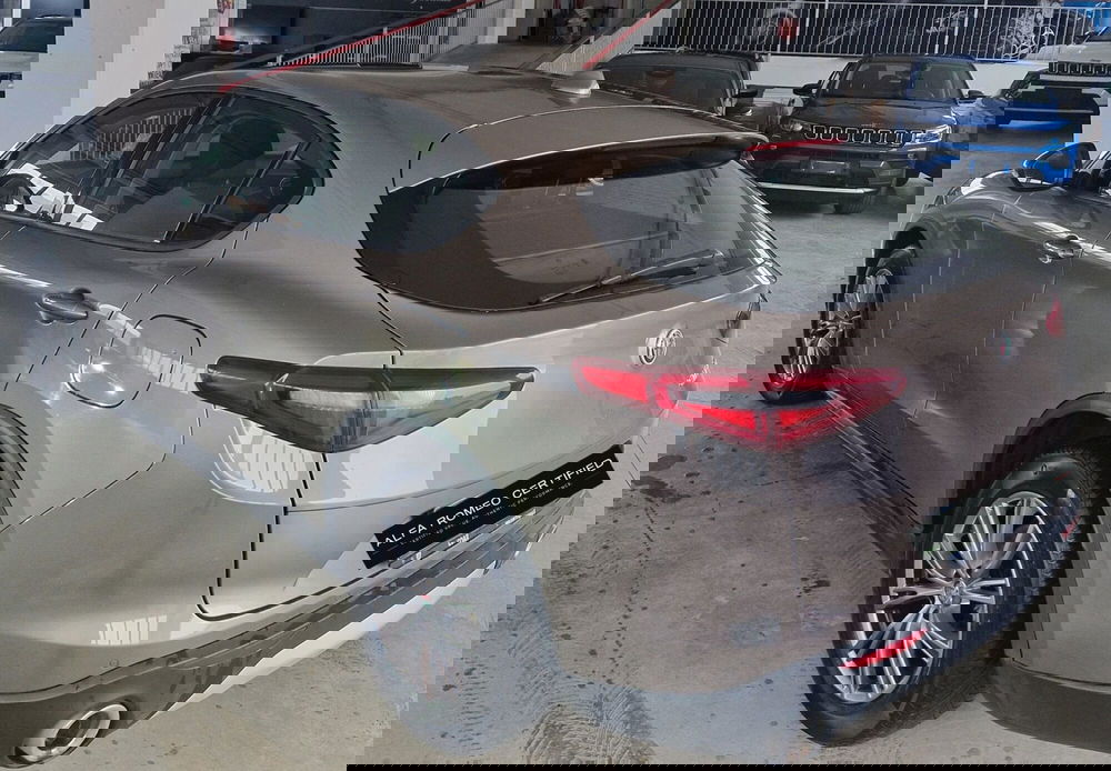Alfa Romeo Stelvio usata a Terni (4)