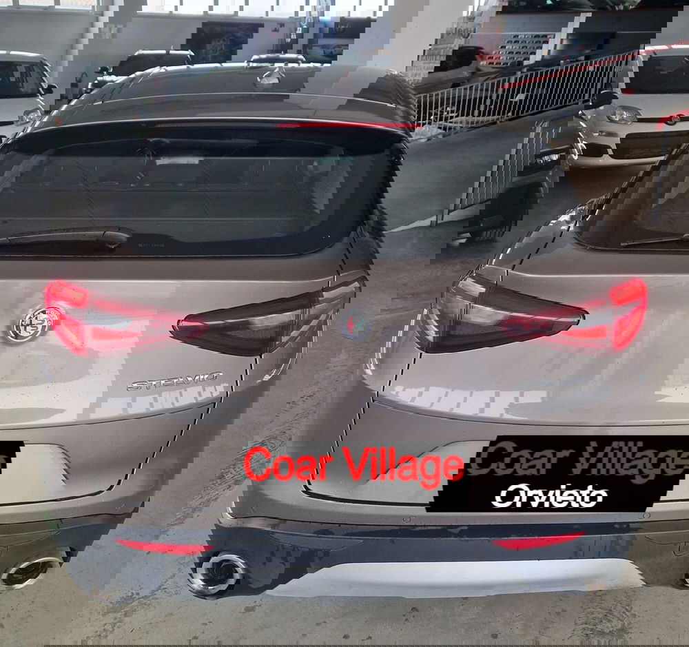 Alfa Romeo Stelvio usata a Terni (5)