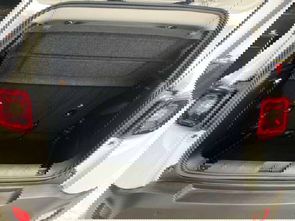 Jeep Renegade usata a Roma (15)