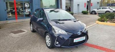 Toyota Yaris 1.5 Hybrid 5 porte Cool del 2019 usata a Monte di Procida