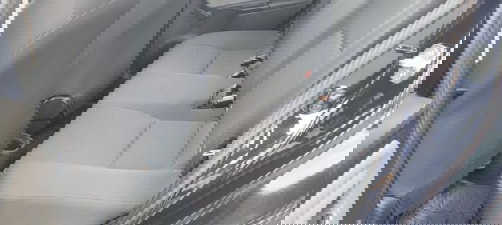 Toyota Yaris usata a Napoli (7)