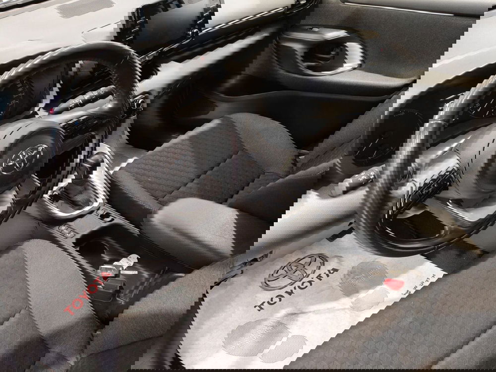 Toyota Yaris usata a Roma (12)