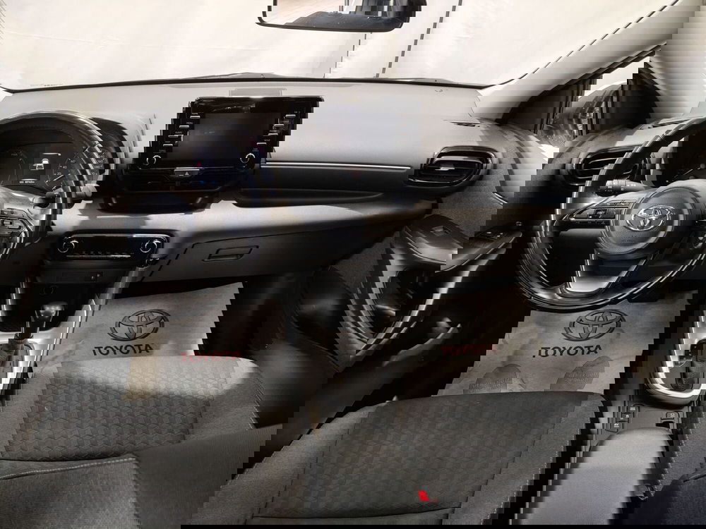 Toyota Yaris usata a Roma (9)