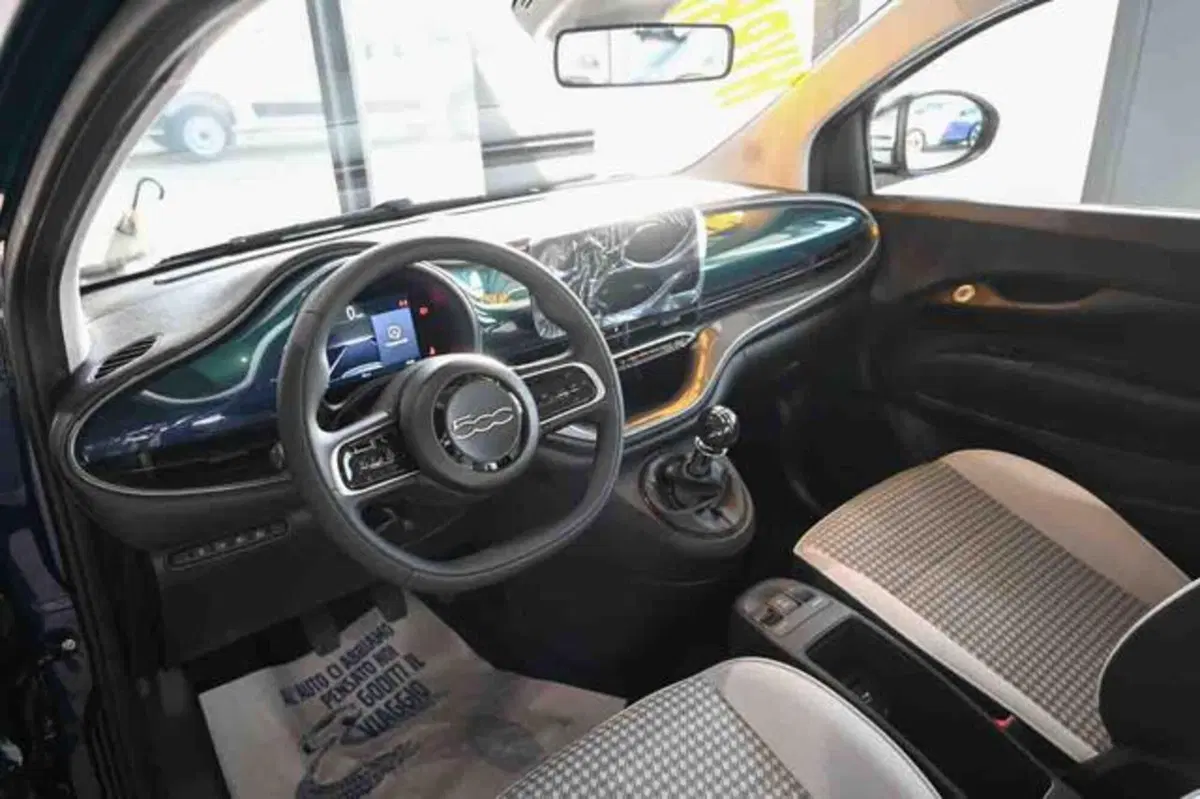 Fiat 500 nuova a Torino (10)