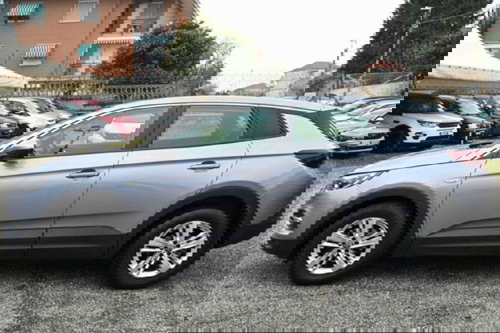 Opel Grandland X usata a Torino (8)