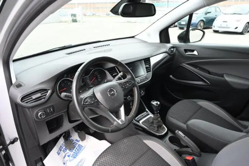 Opel Crossland X usata a Torino (12)