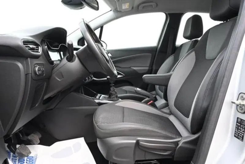 Opel Crossland X usata a Torino (13)