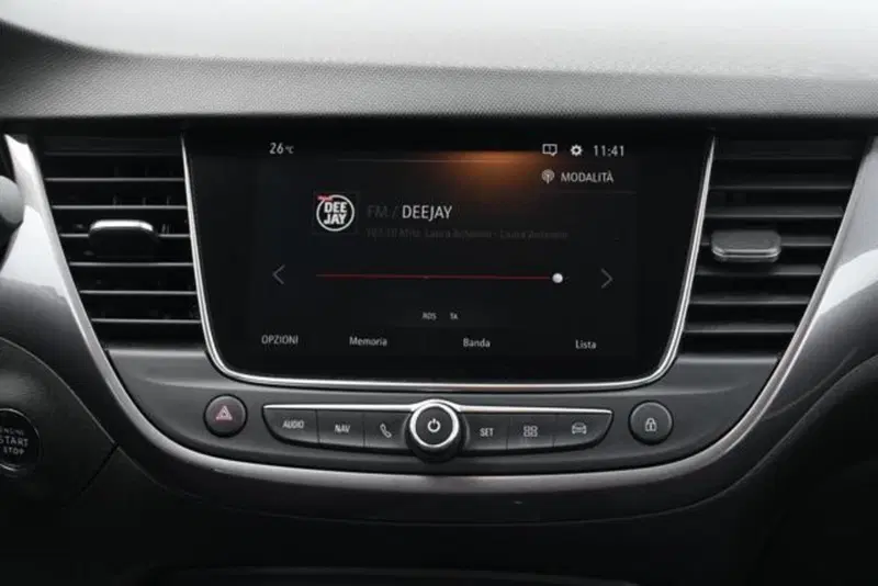 Opel Crossland X usata a Torino (18)