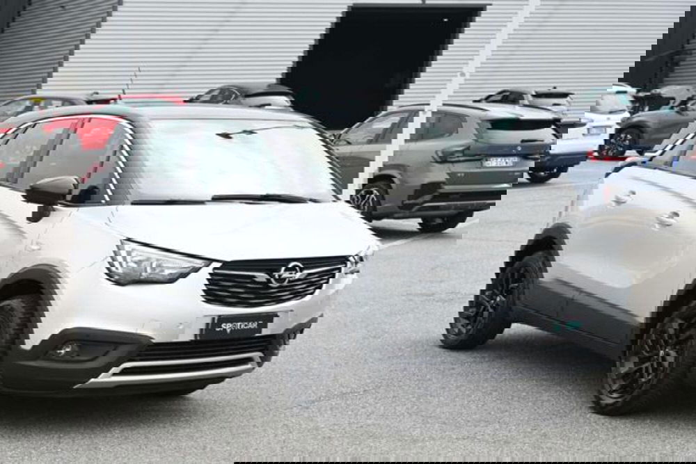 Opel Crossland X usata a Torino (3)