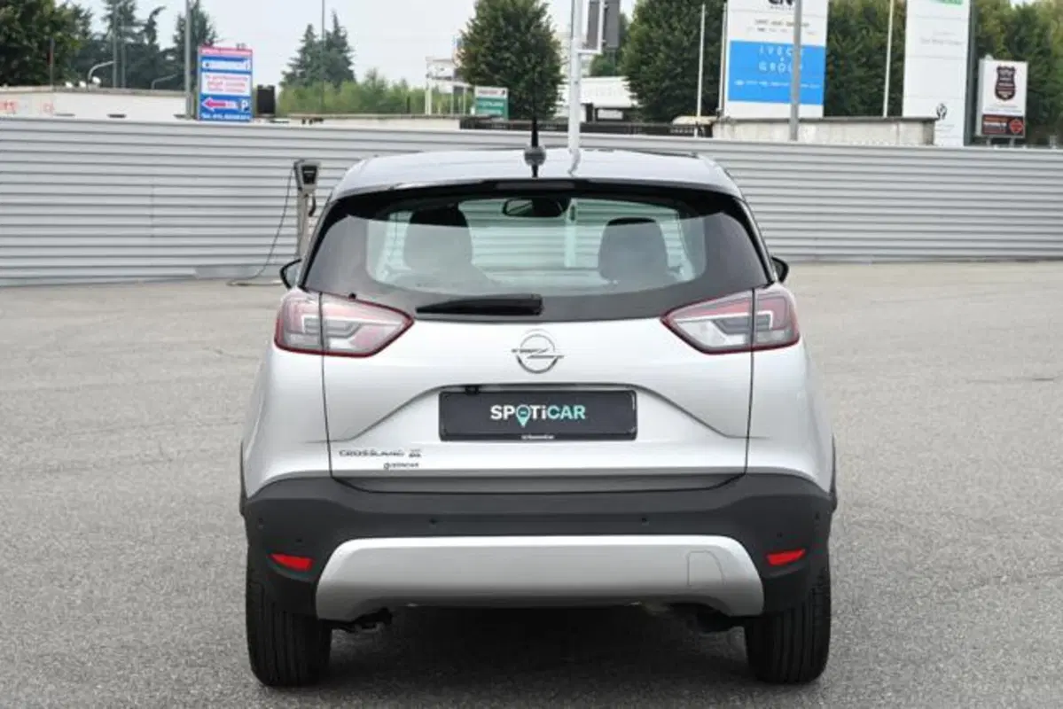 Opel Crossland X usata a Torino (6)