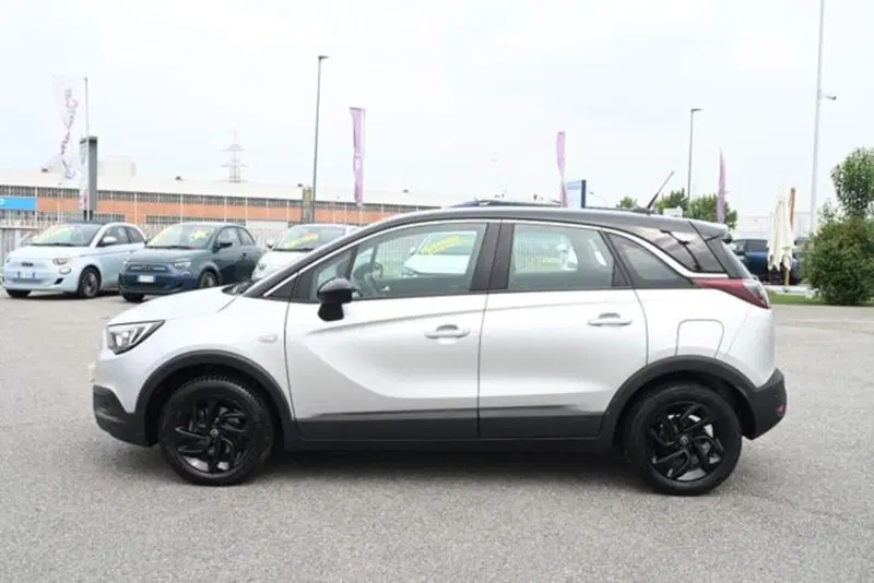 Opel Crossland X usata a Torino (8)