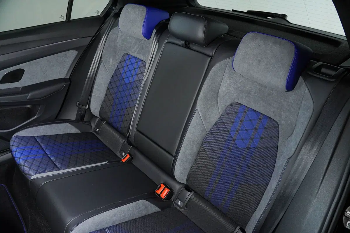 Volkswagen Golf nuova a Perugia (10)