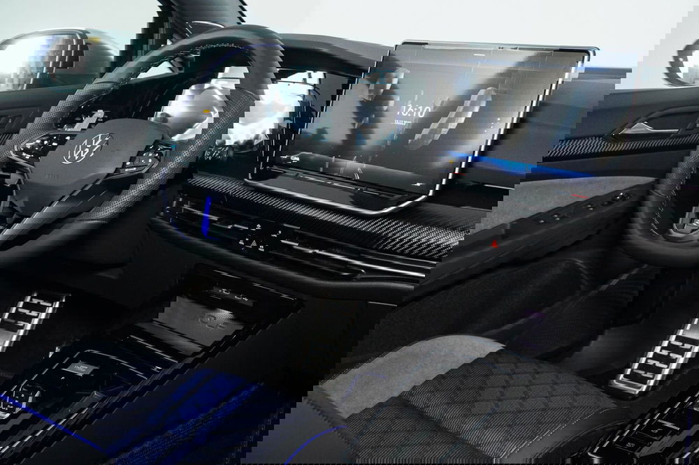 Volkswagen Golf nuova a Perugia (13)