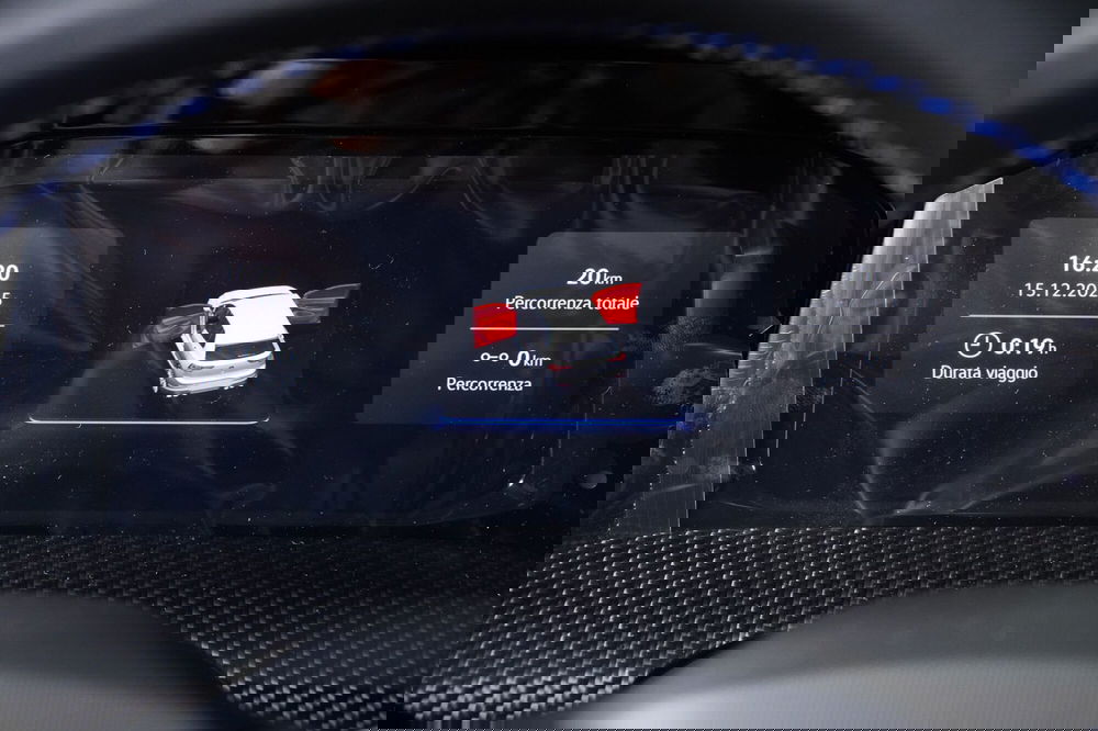 Volkswagen Golf nuova a Perugia (17)