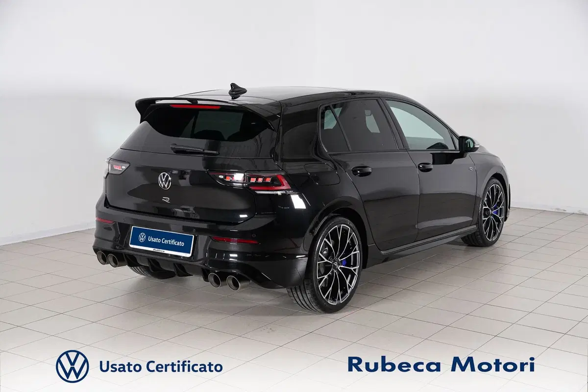Volkswagen Golf nuova a Perugia (4)