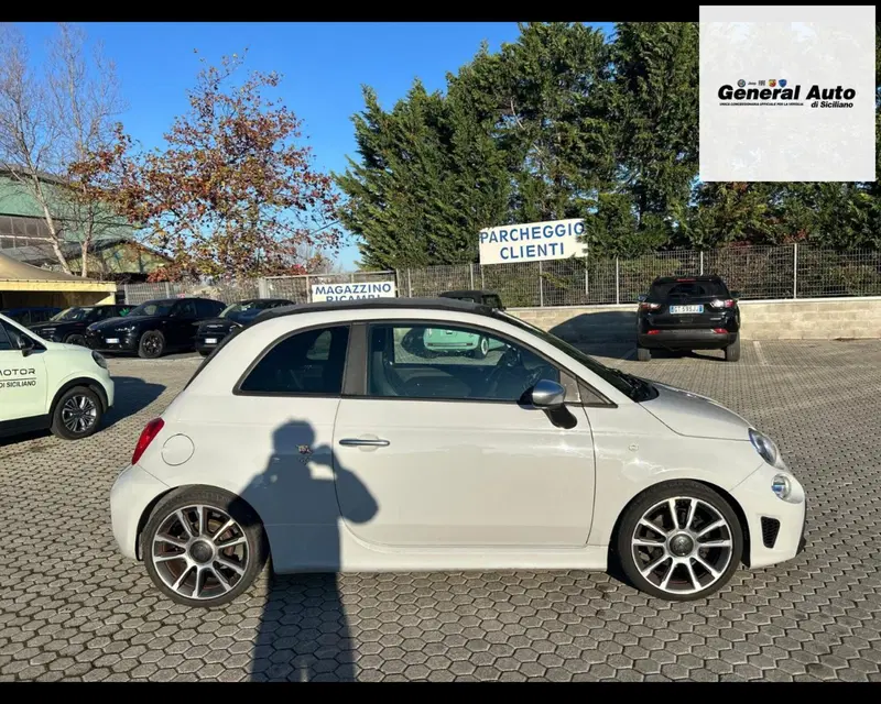 Abarth 595 Cabrio usata a Lucca (10)