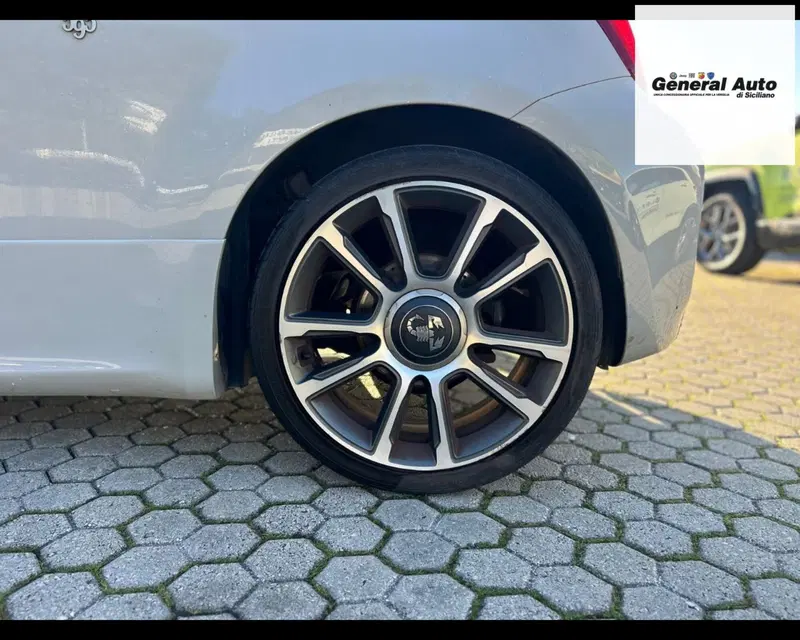 Abarth 595 Cabrio usata a Lucca (12)