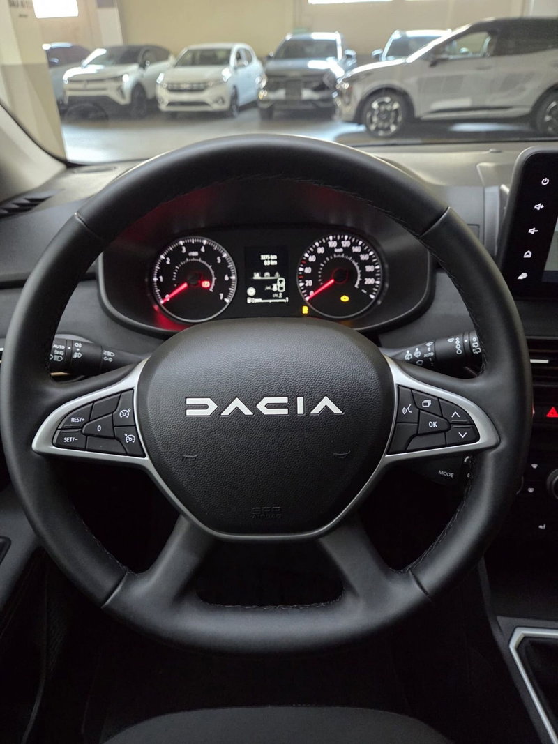 Dacia Jogger usata a Verona (9)