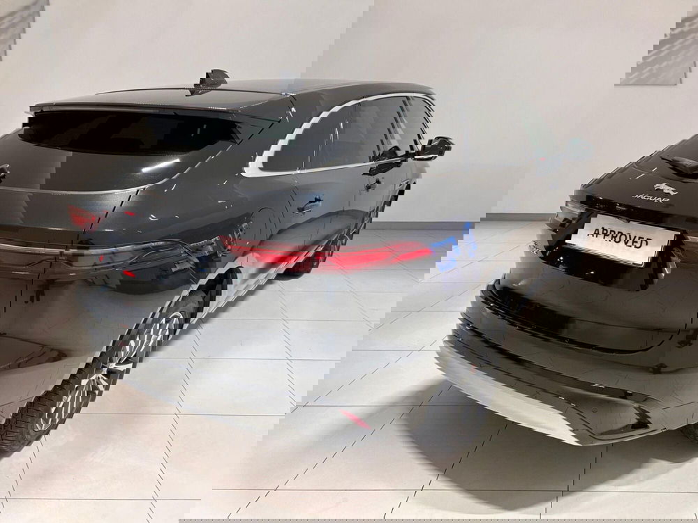 Jaguar F-Pace usata a Napoli (2)