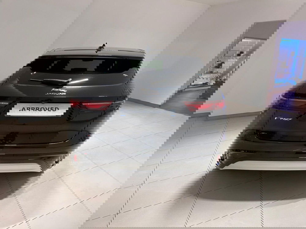 Jaguar F-Pace usata a Napoli (3)