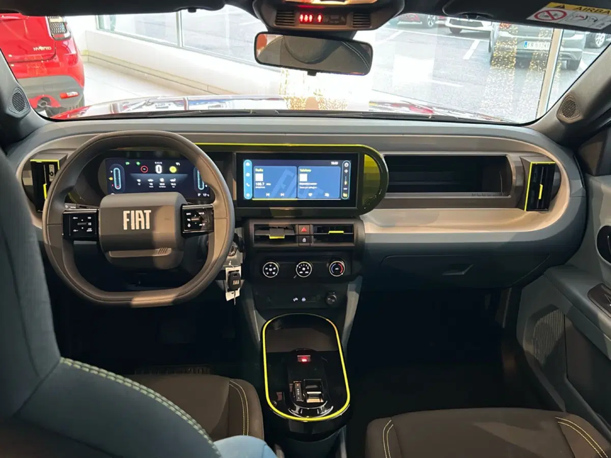 Fiat Grande Panda nuova a Bergamo (17)