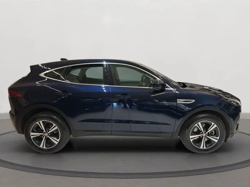 Jaguar E-Pace usata a Latina (6)