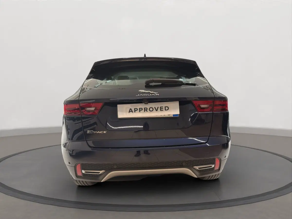 Jaguar E-Pace usata a Latina (7)