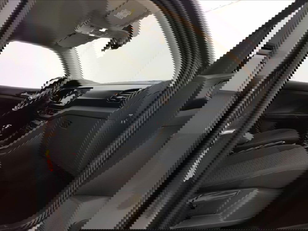 Volkswagen T-Cross usata a Lucca (10)