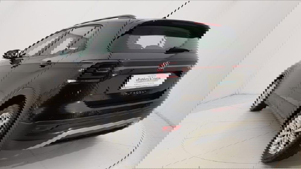 Volkswagen T-Cross usata a Lucca (4)