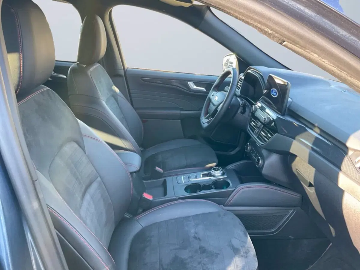 Ford Kuga usata a Milano (11)