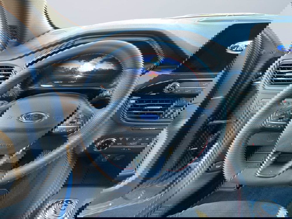 Ford Kuga usata a Milano (13)