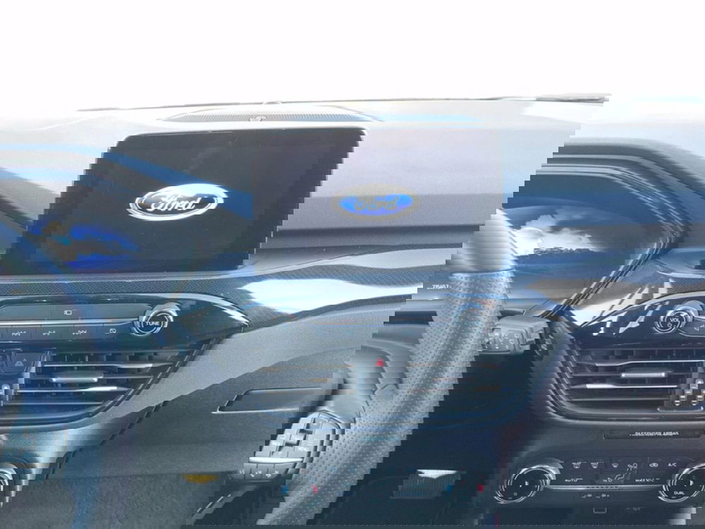 Ford Kuga usata a Milano (14)