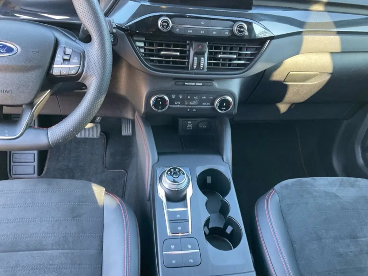 Ford Kuga usata a Milano (15)