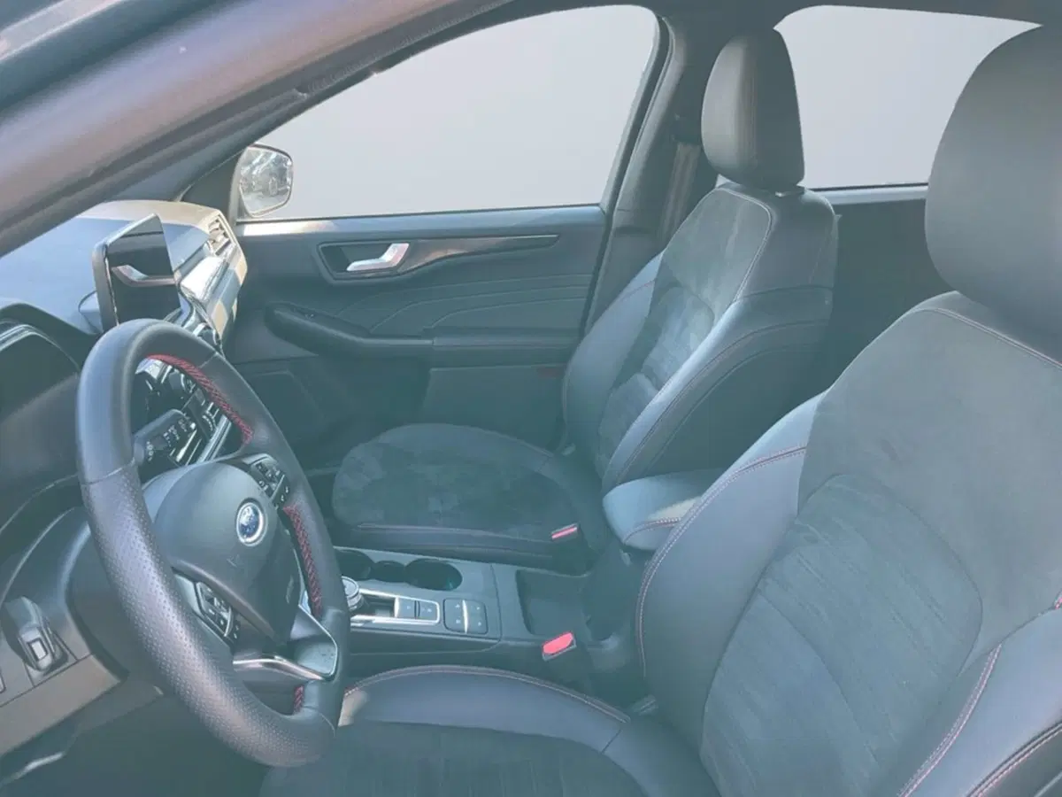 Ford Kuga usata a Milano (9)