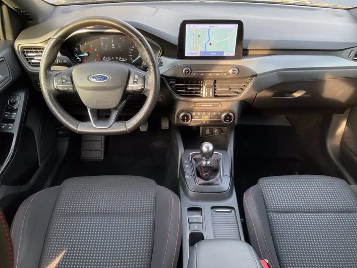 Ford Focus Station Wagon usata a Milano (12)
