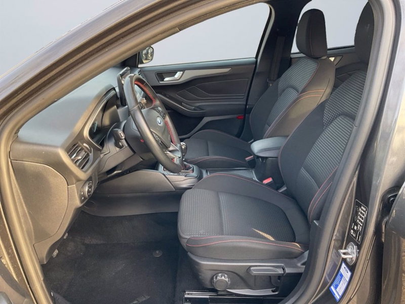 Ford Focus Station Wagon usata a Milano (9)