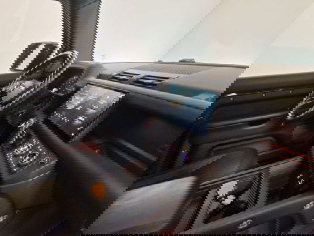 Land Rover Defender usata a Modena (10)