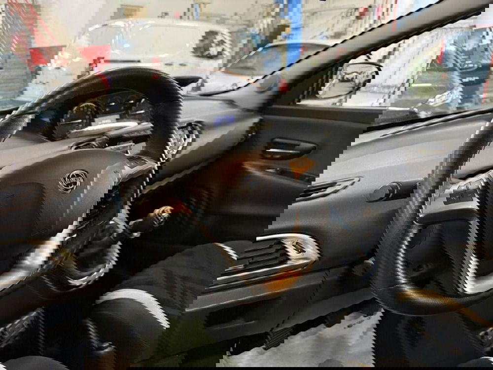 Lancia Ypsilon usata a Monza e Brianza (11)