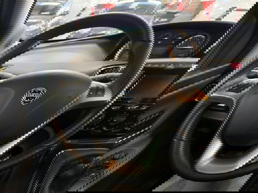 Lancia Ypsilon usata a Monza e Brianza (7)