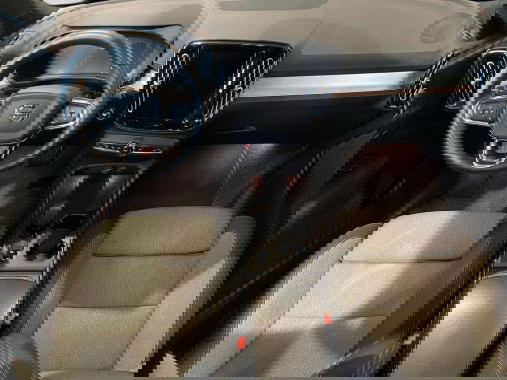 Volvo XC40 usata a Torino (6)