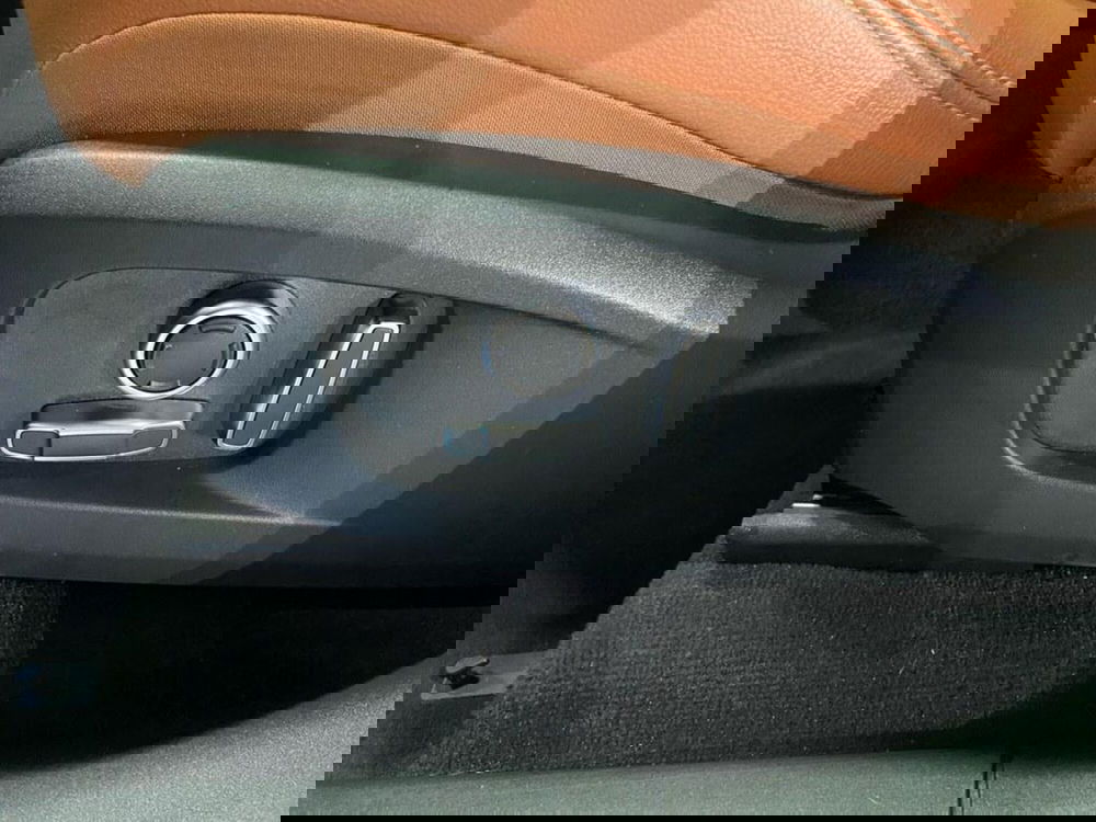 Jaguar F-Pace usata a Torino (13)