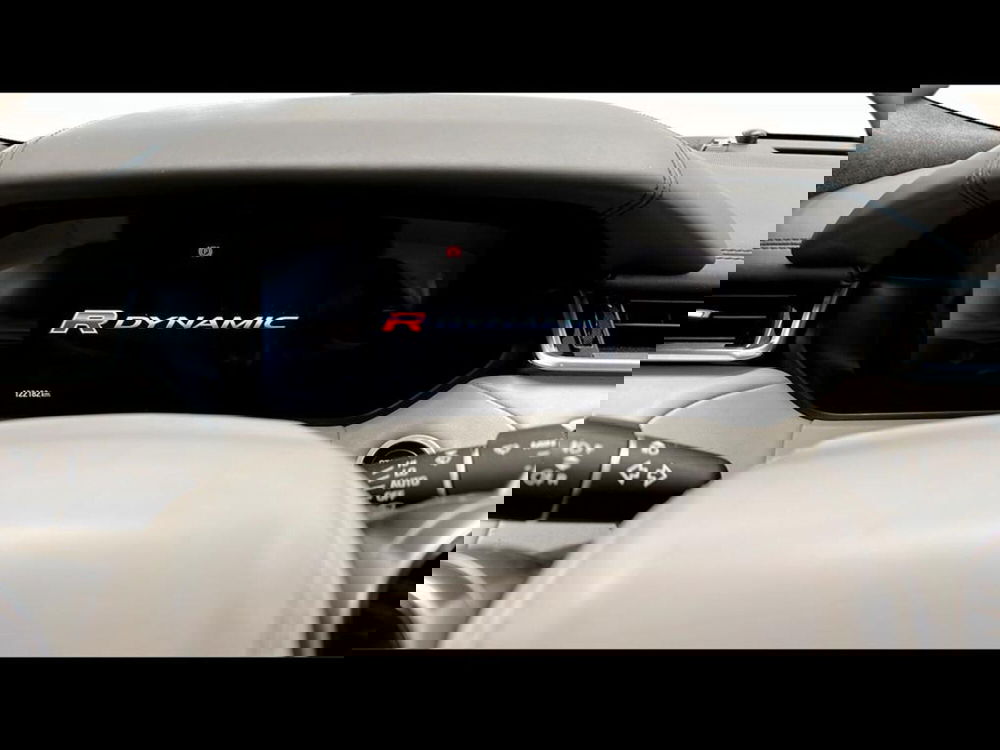 Land Rover Range Rover Velar usata a Varese (10)
