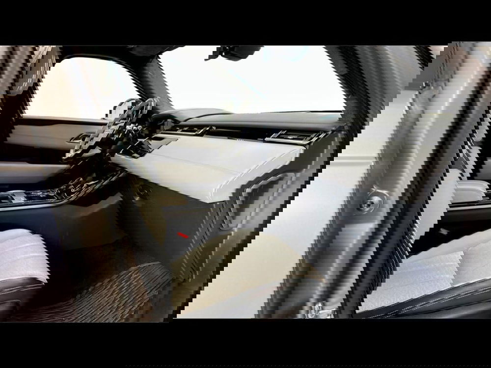 Land Rover Range Rover Velar usata a Varese (3)