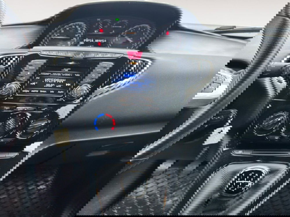 Lancia Ypsilon usata a Verona (9)