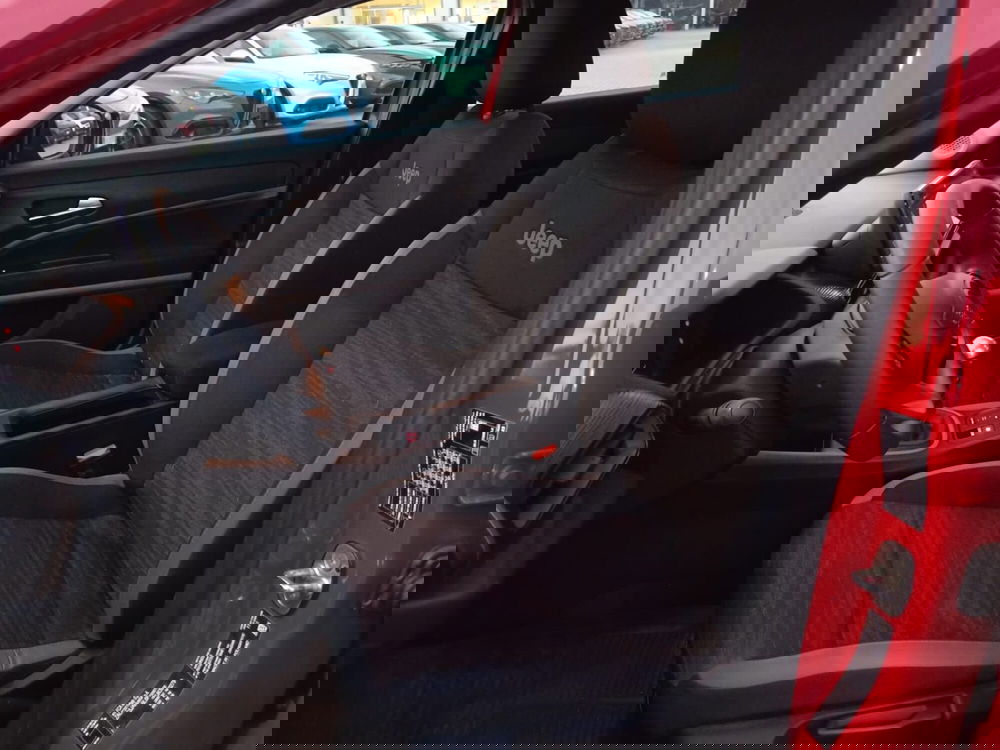 Jeep Avenger usata a Alessandria (11)