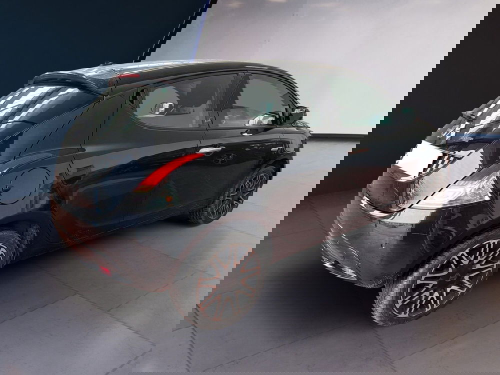 Lancia Ypsilon usata a Torino (4)