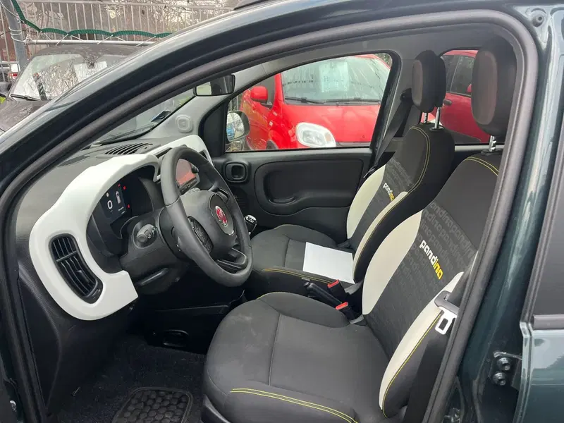 Fiat Panda Cross usata a Milano (13)