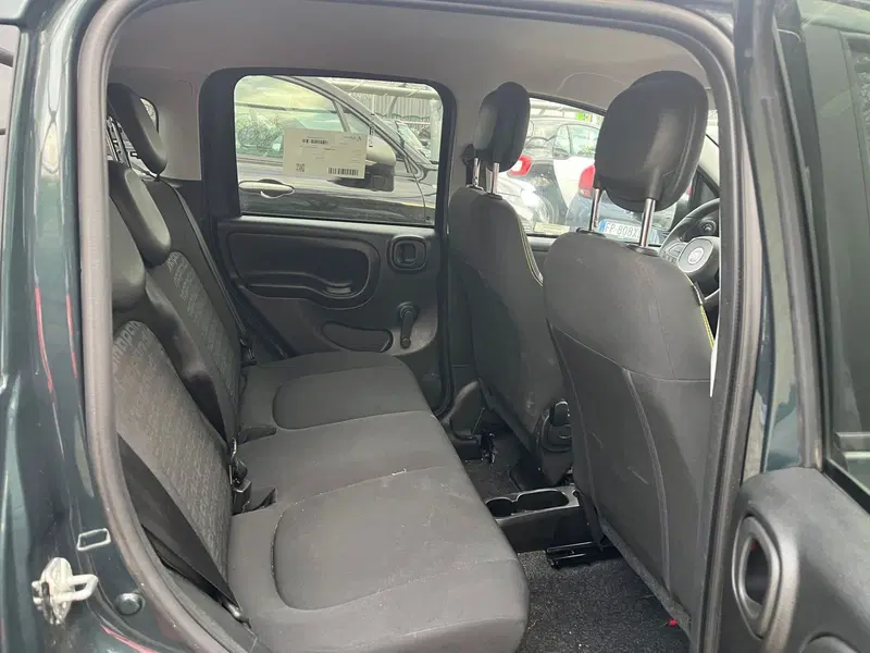 Fiat Panda Cross usata a Milano (16)